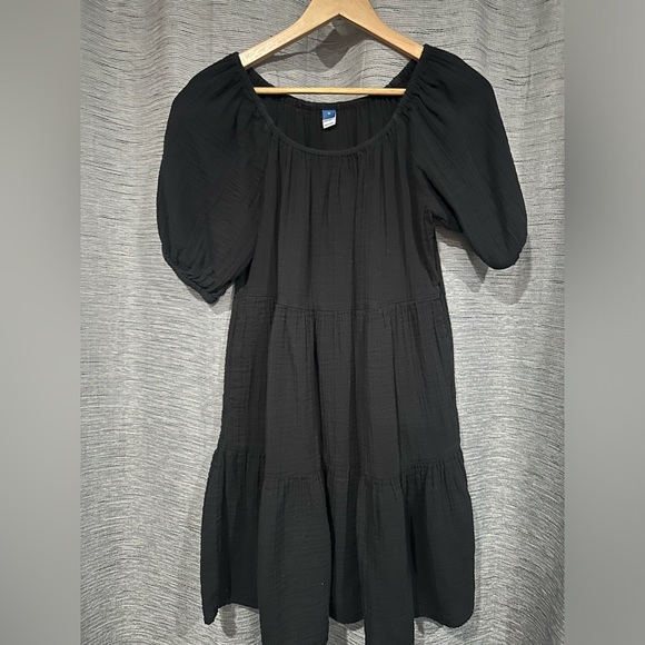 Old Navy Dresses & Skirts - Old Navy Black Knee-Length Ruched Tiered Sundress